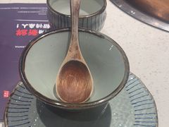 -牛村来人潮汕牛肉火锅(西单店)