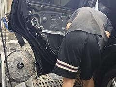 -鲨鱼皮汽车凹陷玻璃修复(静安店)