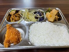 -宁波之星奔驰4S店(海曙店)