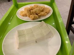 白豆腐-正能量脆肉鲩火锅