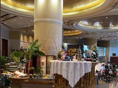 -怡聚轩全日制自助餐厅(大中华喜来登酒店)