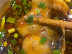 -肖肖酸萝卜鱼火锅(总店)