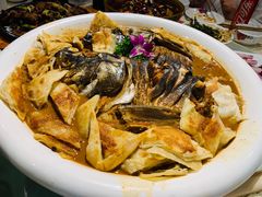 -阿三鱼头泡饼·家常菜