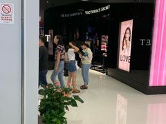 -Victoria's Secret(杭州湖滨银泰in77店)
