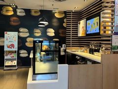 -麦当劳(龙洞店)
