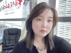 -变画·发型STUDIO