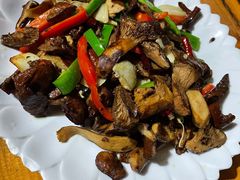 黄油菌-腾冲国萍农家乐