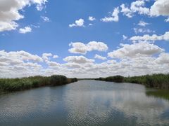 -亿利库布其七星湖沙漠生态旅游区