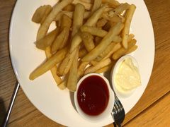 -文汇新民联合报业集团(上海报业大厦店)