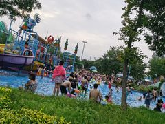 -欢乐水魔方水世界