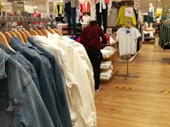 -优衣库(郑州丹尼斯大卫城店)