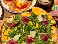 -Common Table · Brunch & Coffee