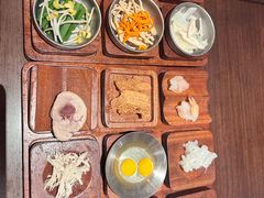 -银米·云南传统过桥米线(双廊黑金冠店)