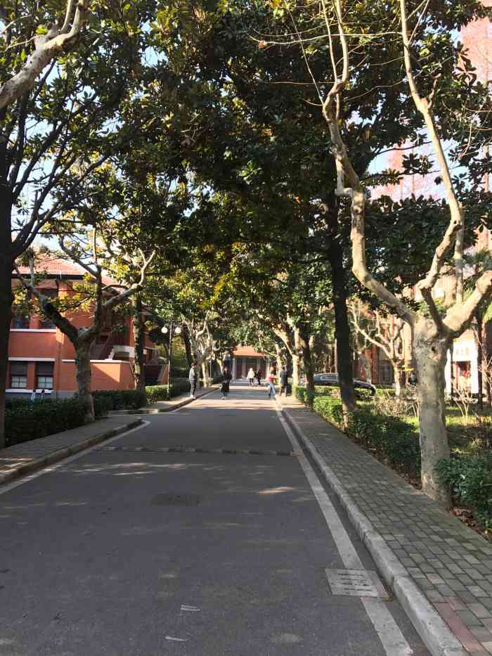 东华大学延安路校区