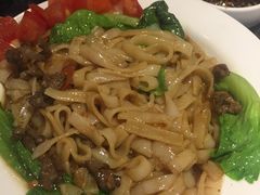湿炒牛河-名门潮牛·鲜牛肉海鲜火锅.烧烤自助餐厅(诚丰广场店)