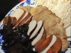 -东镇老火锅(长春路首店)