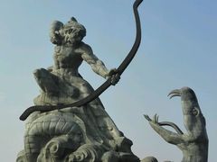 -巴陵广场