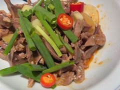 -老牌坊云南鱼豆花火锅(爱建店)