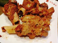 -吴记酱骨炖菜馆(康安路店)