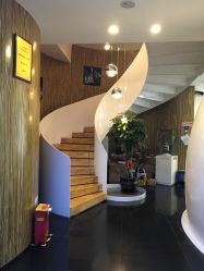 -比华利美容医院