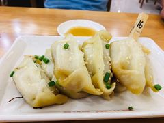 -小姜锅贴(凤凰街店)