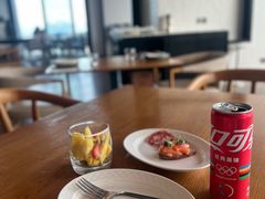 -瑰丽酒店·海吧·天际下午茶·现场DJ·天台酒吧