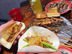 -东方一串·鲜肉小串·小酒馆(壹航城店)