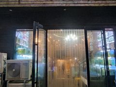 门面-老东镇啤酒屋海鲜加工·蒸汽海鲜·海鲜烧烤(台东店)