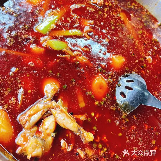 重庆绿色酒楼飘香牛蛙(北园大街店)