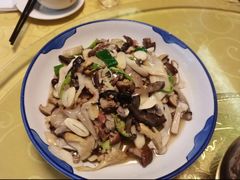 -邱二餐馆