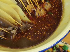 -拈签一笑黄牛肉辣卤串串