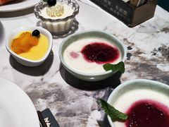 -金马门国际美食百汇(珞喻路店)