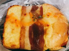 迷你培根芝士吐司-巴黎贝甜·生日蛋糕(杭州文二路店)