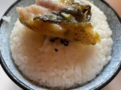-鸣记脆皮烤鱼·海鲜烤鱼(三八广场店)
