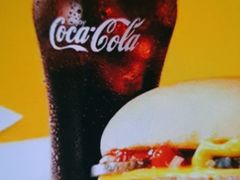 -麦当劳(轻轨曹杨路店)