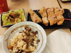 台湾卤肉饭-永和大王(军博店)
