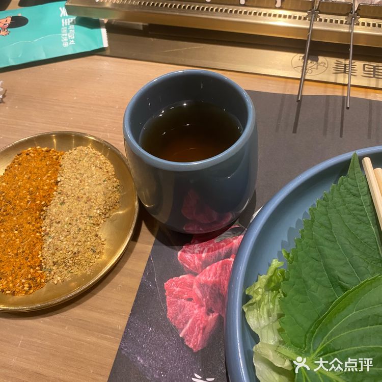 烤串蔬菜酱料满满哒