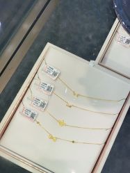 -菜百首饰店(东方新天地店)