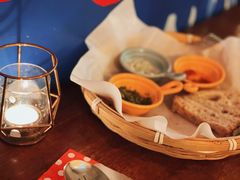 三种酱配酸面包-Mesa Madre梅萨妈妈·Bintana(国贸店)