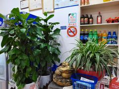 -茸梅路右拐龙虾-农家菜(松江店)