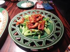 -粤·向群饭店(麓景路店)