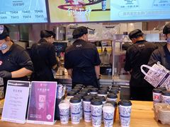 -霸王茶姬(上海静安大悦城店)