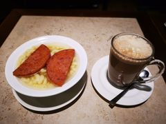 -阿维斯咖啡(镜湖店)