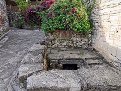 -高荡千年布依古寨旅游景区