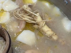 -朴小妹人参鸡汤火锅(长白山万达店)