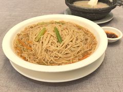 肉碎焖葛根面-江滨国际大酒店-珍宝轩海鲜大酒楼