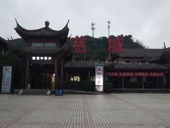 -慈城服务区-停车场