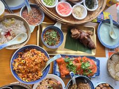 -包整·丝娃娃(一览甲秀楼风景店)