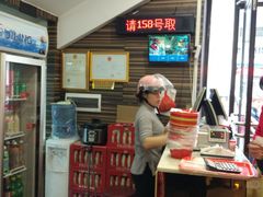 -爱民螺蛳粉(梧州国泰广场店)