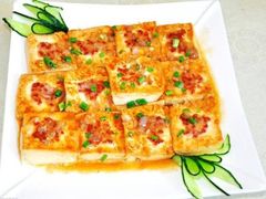 客家酿豆腐-白天鹅家宴·东北菜